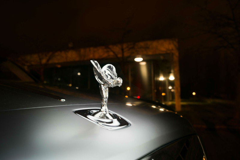 Illustration for article titled Rolls Royce Ghost - Because it's cheaper than a Lear
